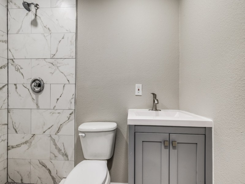 Secondary Bath